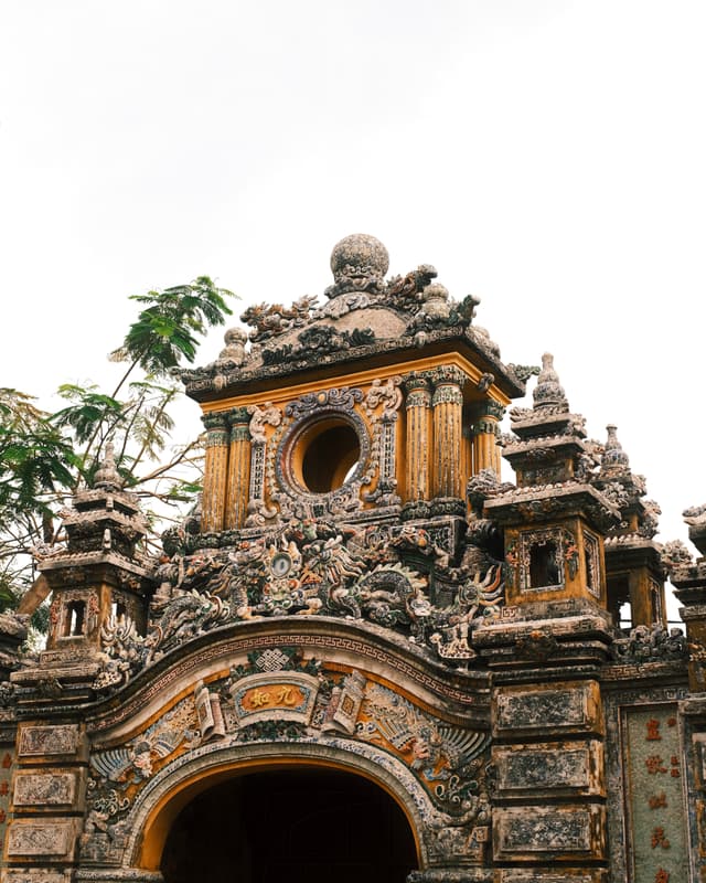 Hue | The Lost Imperial City